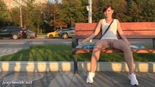 atrakcyjna babcia z młodziutkim kochankiem