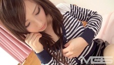 seks na ogrodowej ławce