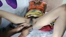 cycata małolata i zabawa w wannie