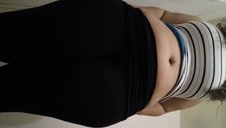 trysnął na boską twarz blond laski