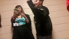 seksowna laseczka fajnie ciągnie wielkiego siusiaka