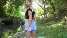 łysy i nagrzana cycatka