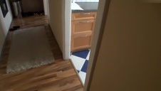 spuścił się na jej piękne ciałko