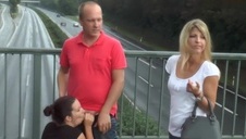 szczęściarzowi trafiło się darmowe dymanie w trójkącie