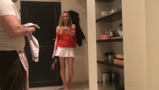 doktor w masce rucha pacjętkę