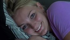 po treningu wymyła swoja delikatną cipę i wielkie naturalne cycuszki