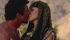 napalony na smakowitą muszelkę rosyjskiej laleczki