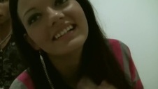 brunetka trzepie i liże kutasa