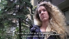 dojrzała puściła sie w kiblu