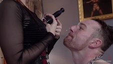 obfity wytrysk prosto do jej ust