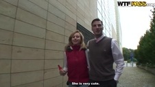 dwa kutasy posuwają piękną mamusię