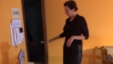 jest mega seksowną mamuśką