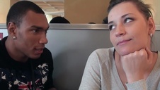 boska brunetka w białych pończoszkach