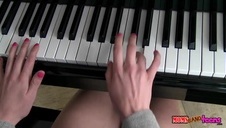 seksowna julie lubi smak długiego fiuta