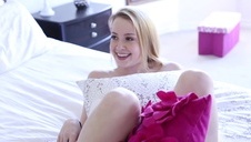 puszysta cycata czekoladka chce białego