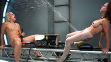 uczennica i mokre palce