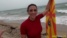 julia ann całuje się z porno koleżanką