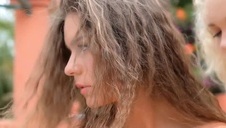 młody posuwa rudą lauren phillips