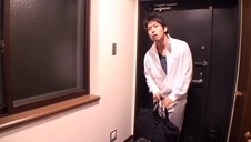 ssie kutasa mając kutasa między cycami