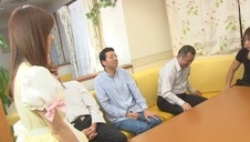 przypakowana laska trenuje na worku