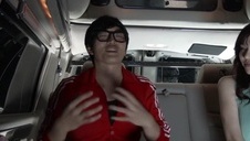 mamuśka z synem i jego dziewczyną