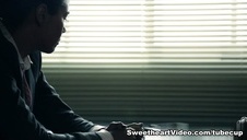 młode suczki zabawiają się przed kamerą