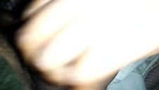 pokazuje swoje cyce i ciągnie długiego fiuta