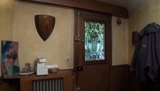 masuje jej szparę wibrującą zabaweczką