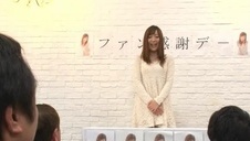 piękna blondi ze szklanym dildo