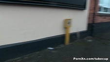 robótki ręczne z seksowną suczką