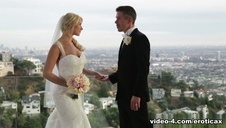 pomacał jej cycuszki bo ona bardzo to lubi