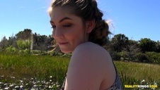 wziął ją na kwadrat