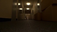 blondi rozbiera się do rosołu