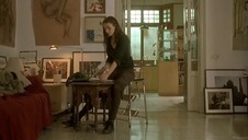 koleś spuścił się w jej piczy