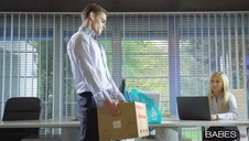 delikatnie posuwanie wypinającej się nastolatki