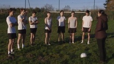 ruda laska ma chrapkę na policjanta