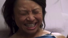 lesbijki na stylowym fotelu