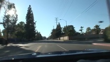 dwie laski obrabiaja napalonego goscia