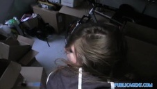 obrabia mu kutasa w wannie