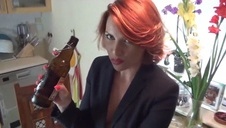 wymiętolił milfie cyce i ostro ją grzmoci