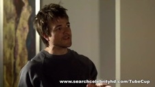 zgrabna z dużą dupcią i cycami ruchana na łóżku