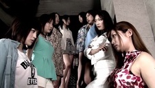 duże czarne fiuty penetrują ją