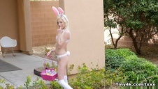 blond amatorki pozują do sesji erotycznej