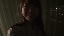 opuszcza majty od bikini przed kolesiem