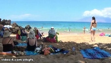 kochana laska masuje swoją cipkę i ma orgazm