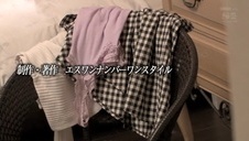 dobrze wie że okularnica lubi na pieska