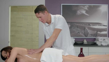 dziadek zabiera się za młodą angielkę