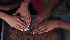 azjatka wypina się na stojaka