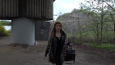 ostra suczka cięta od tylca