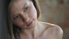 całuje się z laską i ugniata jej piersiątka